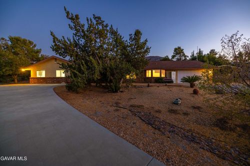 626 Westlake Dr, Palmdale, CA, 93551-7973 | Card Image