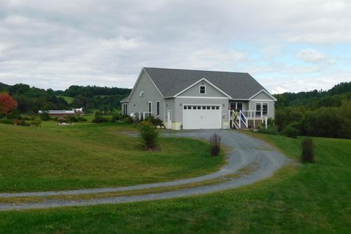 844 Greeley Rd, Springfield, VT, 05156-8810 | Card Image