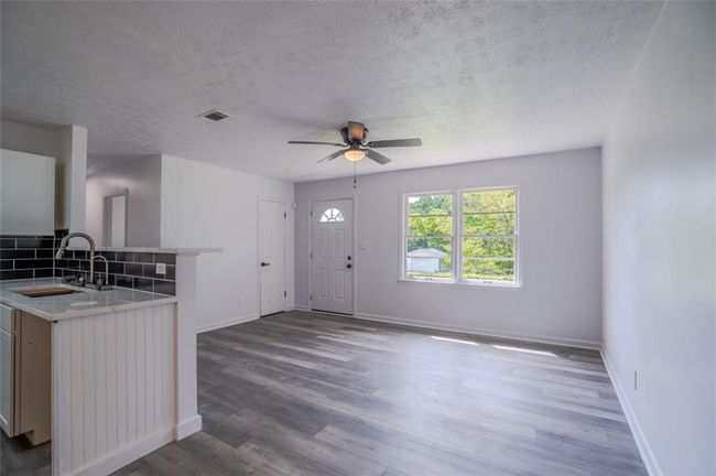 3570 Briar Dr, House other with 3 bedrooms, 2 bathrooms and 2 parking in Lithia springs GA | Image 7