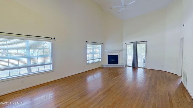801 Sloop Pointe Ln, Townhouse with 3 bedrooms, 3 bathrooms and 1 parking in Kure Beach NC | Image 4