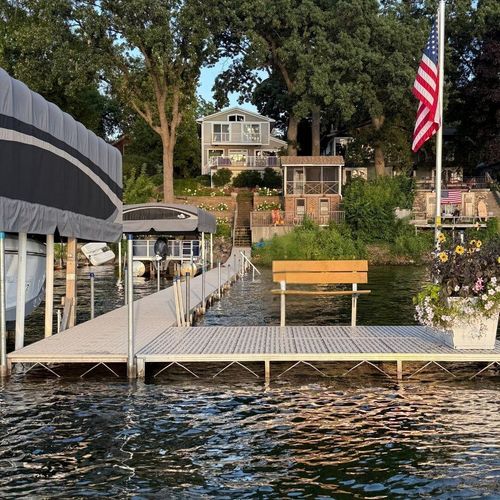 939 Park Ave, Mahtomedi, MN, 55115-1707 | Card Image