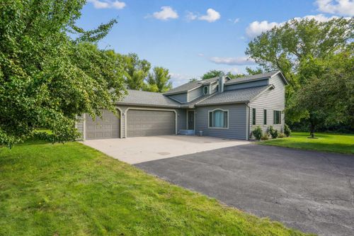 406 S Fork Dr, Hudson, WI, 54016-8042 | Card Image