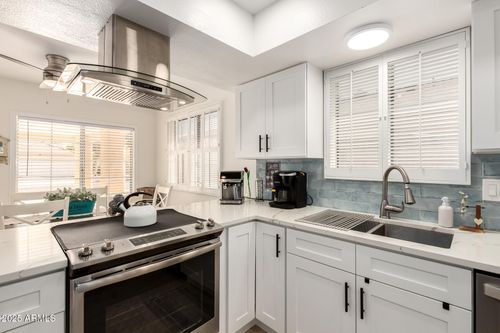 26414 S Lakemont Dr, Sun Lakes, AZ, 85248-7115 | Card Image