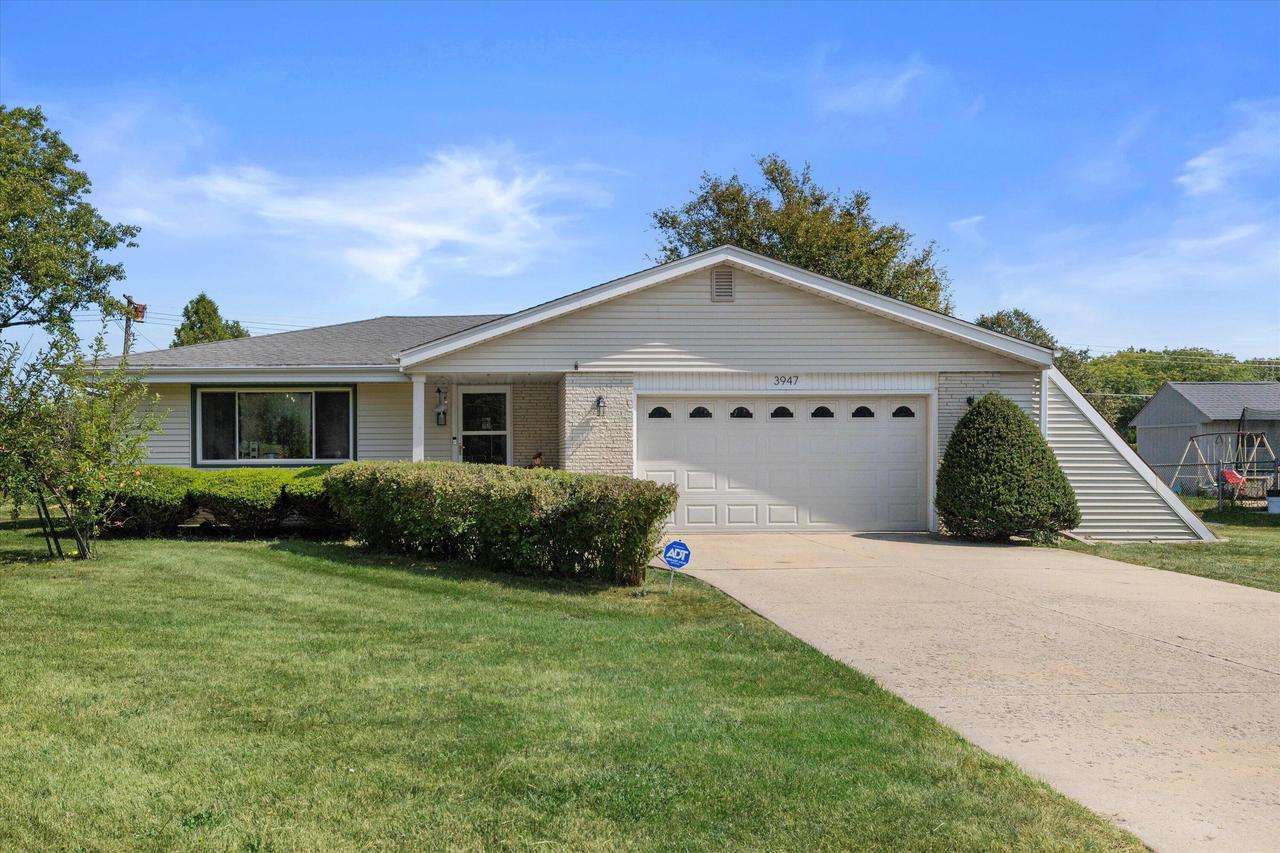 Meachem Rd, Mount Pleasant, WI 53403