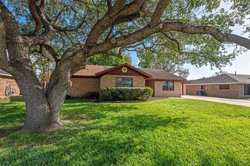 12406 River Ridge Street, Mont Belvieu, TX, 77523 | Card Image