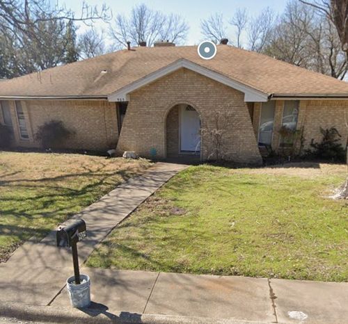 905 Pine Tree Ln, Desoto, TX, 75115-4123 | Card Image