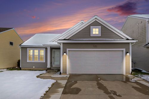 1545 Notley Field Ln, Vicksburg, MI, 49097-7787 | Card Image