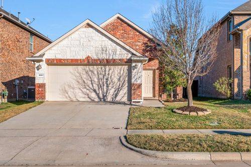 308 Black Bear Dr, McKinney, TX, 75071-8612 | Card Image