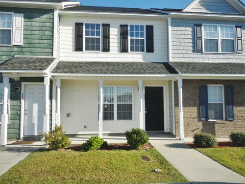 602 Springwood Dr, Jacksonville, NC, 28546-9661 | Card Image