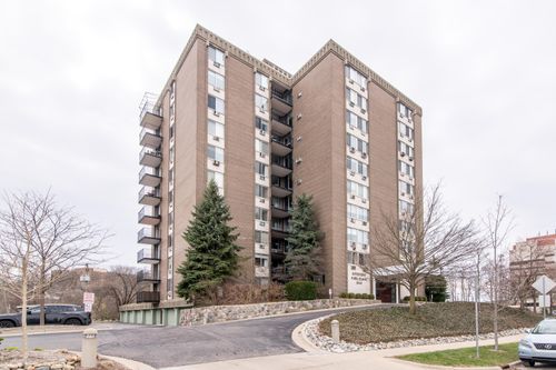 apt-3c-1050 Wall St, Ann Arbor, MI, 48105-1971 | Card Image