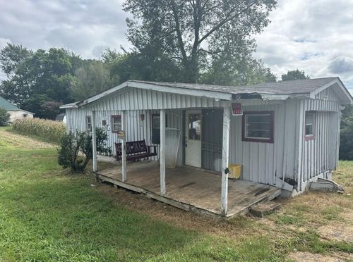 374 Meeks St, Doyle, TN, 38559-1136 | Card Image