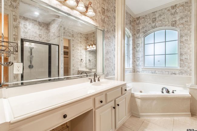 3826 Woods Blvd, House other with 4 bedrooms, 3 bathrooms and null parking in Tyler TX | Image 24