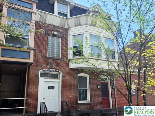 125 N 8th St, Allentown, PA, 18101-1222 | Card Image