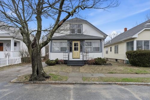 44 Holburn Ave, Cranston, RI, 02910-5808 | Card Image