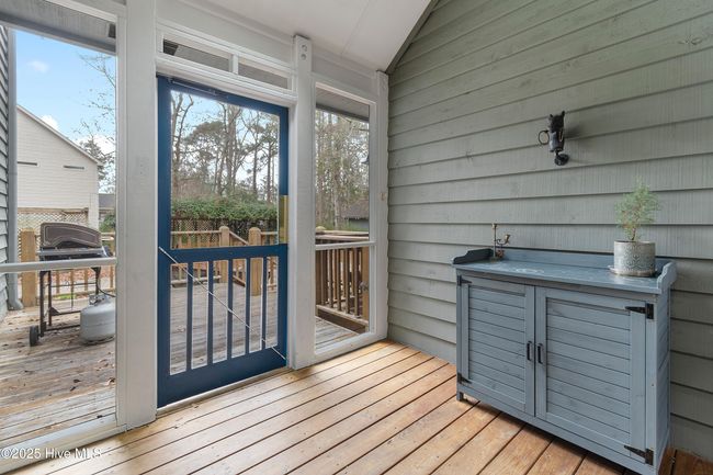 Screened in Porch out to Driveway (access from Flex Space) | Image 39