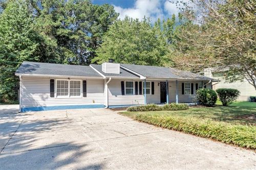 6715 Alvan Ct, Riverdale, GA, 30296-2415 | Card Image