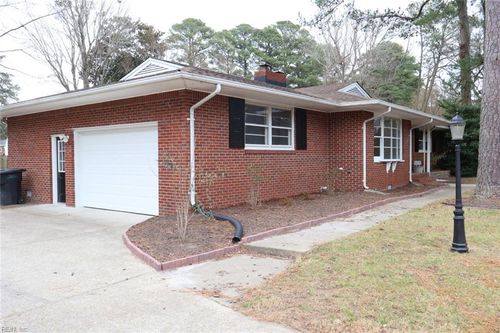 5008 Garner Ave, Portsmouth, VA, 23703-4721 | Card Image