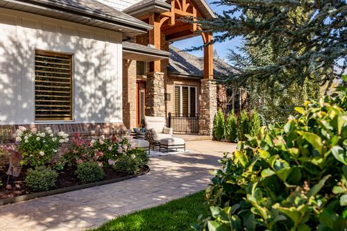 2412 Bear Hills Dr, Draper, UT, 84020-8860 | Card Image