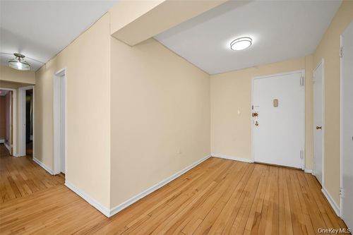 apt-5d-99 60th Ave, Corona, NY, 11368-4427 | Card Image