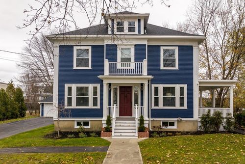 815 Central Ave, Dover, NH, 03820-2526 | Card Image