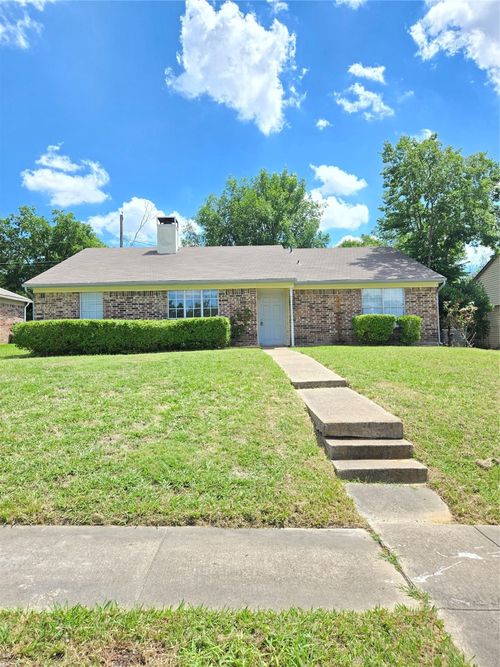906 High Country Dr, Garland, TX, 75041-2052 | Card Image