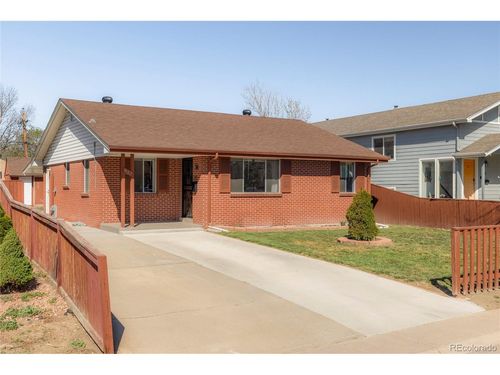 957 Wolff St, Denver, CO, 80204-2827 | Card Image