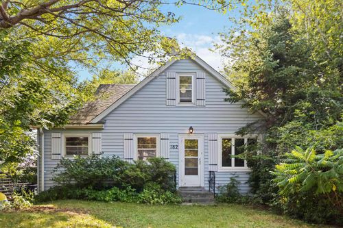 182 Caledonia Rd, Dartmouth, NS, B2X1L4 | Card Image