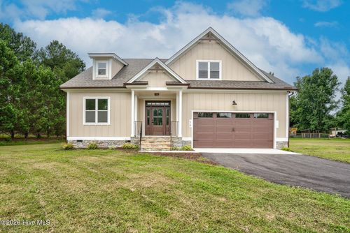 15 Black Feather Ln, Youngsville, NC, 27596-7058 | Card Image
