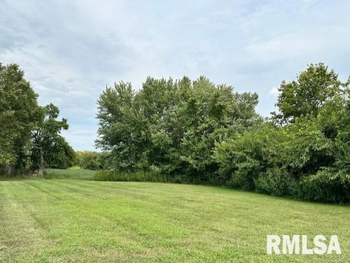 22 Southland Park Dr, South Jacksonville, IL, 62650-3557 | Card Image