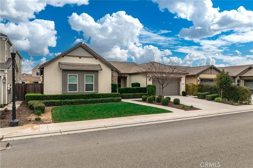 628 Crescent Ln, Madera, CA, 93636-8793 | Card Image