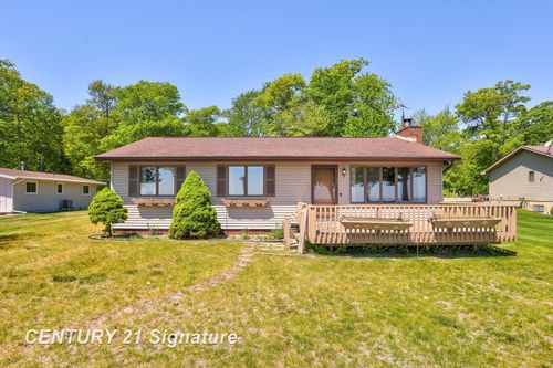 2691 S Rumsey Rd, Au Gres, MI, 48703-9535 | Card Image