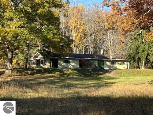 971 N Al Moses Road, Lake City, MI, 49651 | Card Image