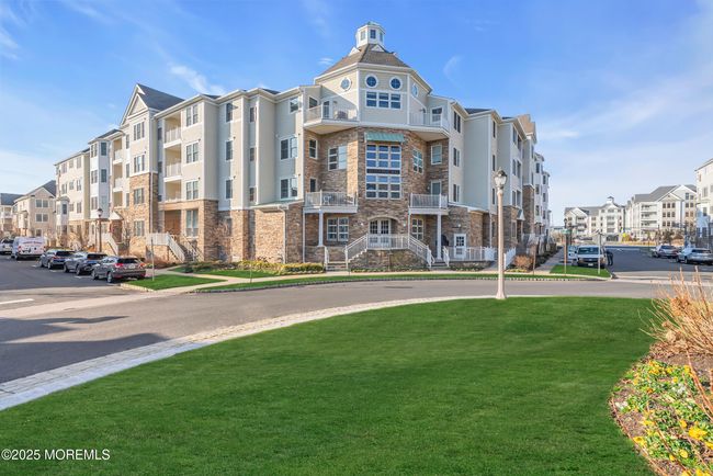 109 - 22 Cooper Ave, Condo with 3 bedrooms, 2 bathrooms and null parking in Long Branch NJ | Image 7
