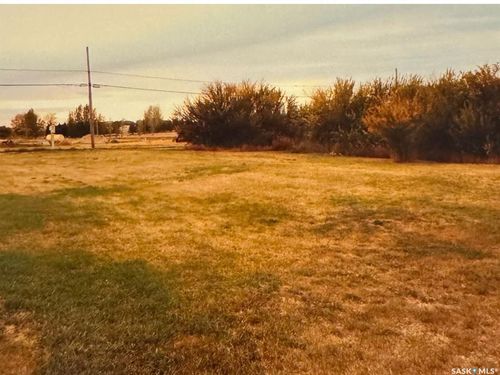 610 Main St, Mossbank, SK, S0H0S0 | Card Image