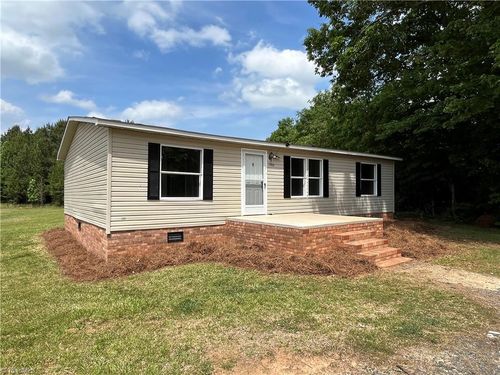 1044 Abner Rd, Troy, NC, 27371-8670 | Card Image