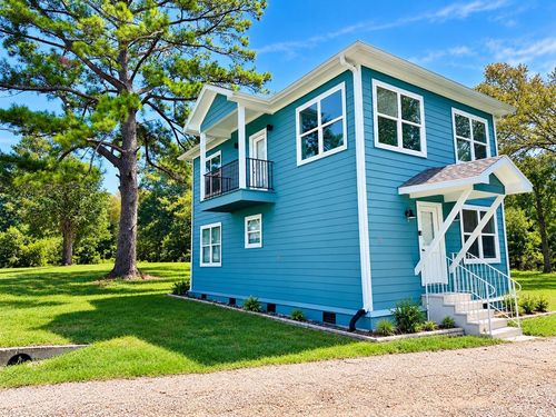 189 W Lakeview Wood, Onalaska, TX, 77360-7426 | Card Image