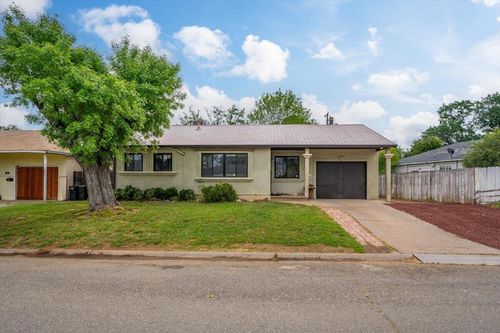 920 Dumosa Dr, Red Bluff, CA, 96080-3229 | Card Image
