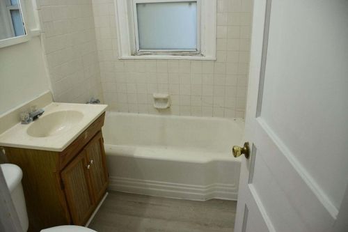 326 Dixie Street, Crestview, FL, 32536 | Card Image