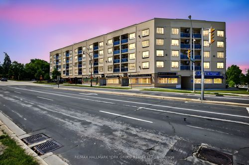 210-160 Wellington St E, Aurora, ON, L4G1J3 | Card Image