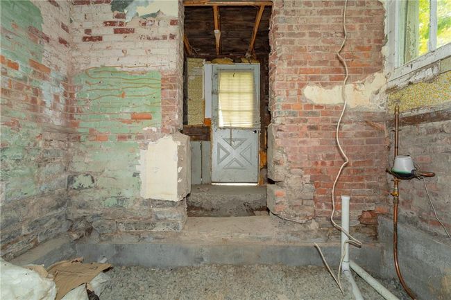 Main Level | Image 11