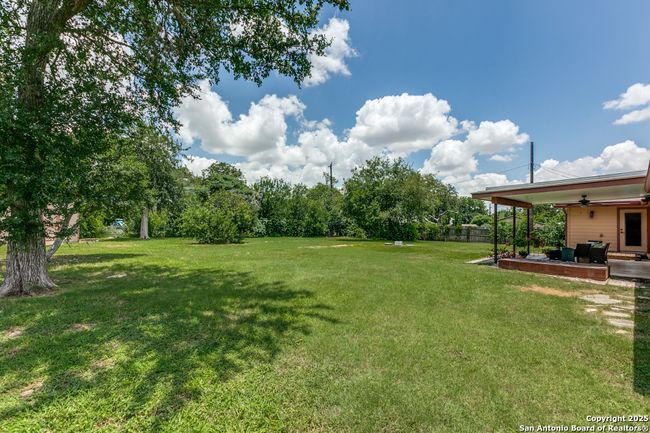 10615 Bar X Trl, House other with 3 bedrooms, 2 bathrooms and null parking in Helotes TX | Image 24