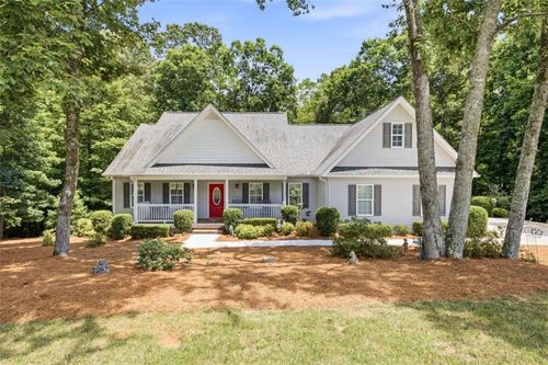 215 Parkwood Place Cir, Cornelia, GA, 30531-5268 | Card Image