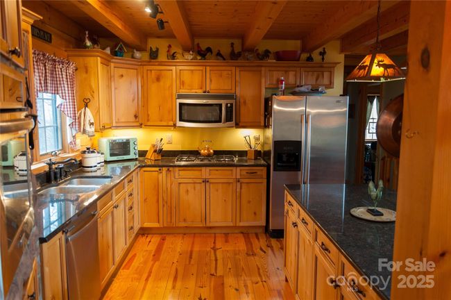 Kitchen | Image 22