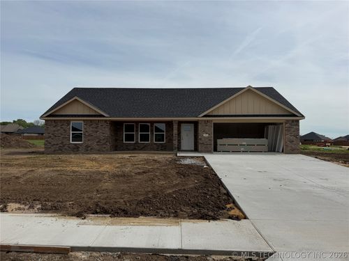 3114 Secretariat Street, Durant, OK, 74701 | Card Image