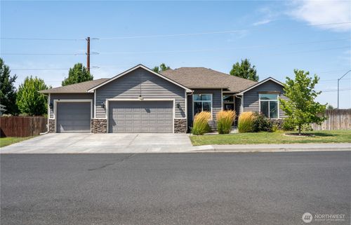 10 Wilshire St, Walla Walla, WA, 99362-9296 | Card Image