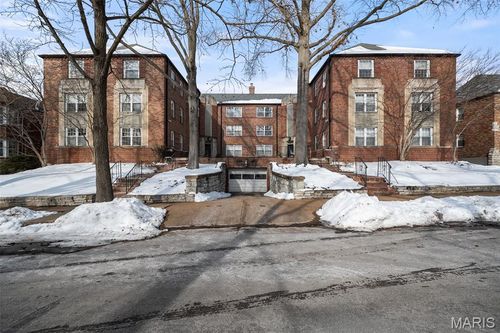 apt-2b-7545 Wellington Way, Clayton, MO, 63105-2863 | Card Image