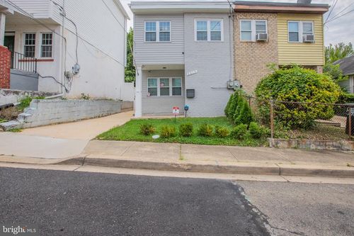 5517 Hunt Pl Ne, WASHINGTON, DC, 20019-7022 | Card Image