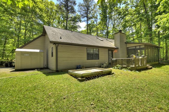 1292 Riverview Dr, Home with 3 bedrooms, 2 bathrooms and 2 parking in Ellijay GA | Image 4