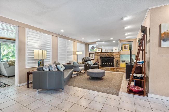 3107 S Emerson St, House other with 3 bedrooms, 2 bathrooms and null parking in TAMPA FL | Image 9