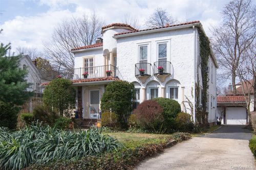 102 Magnolia Ave, Mount Vernon, NY, 10553-1245 | Card Image